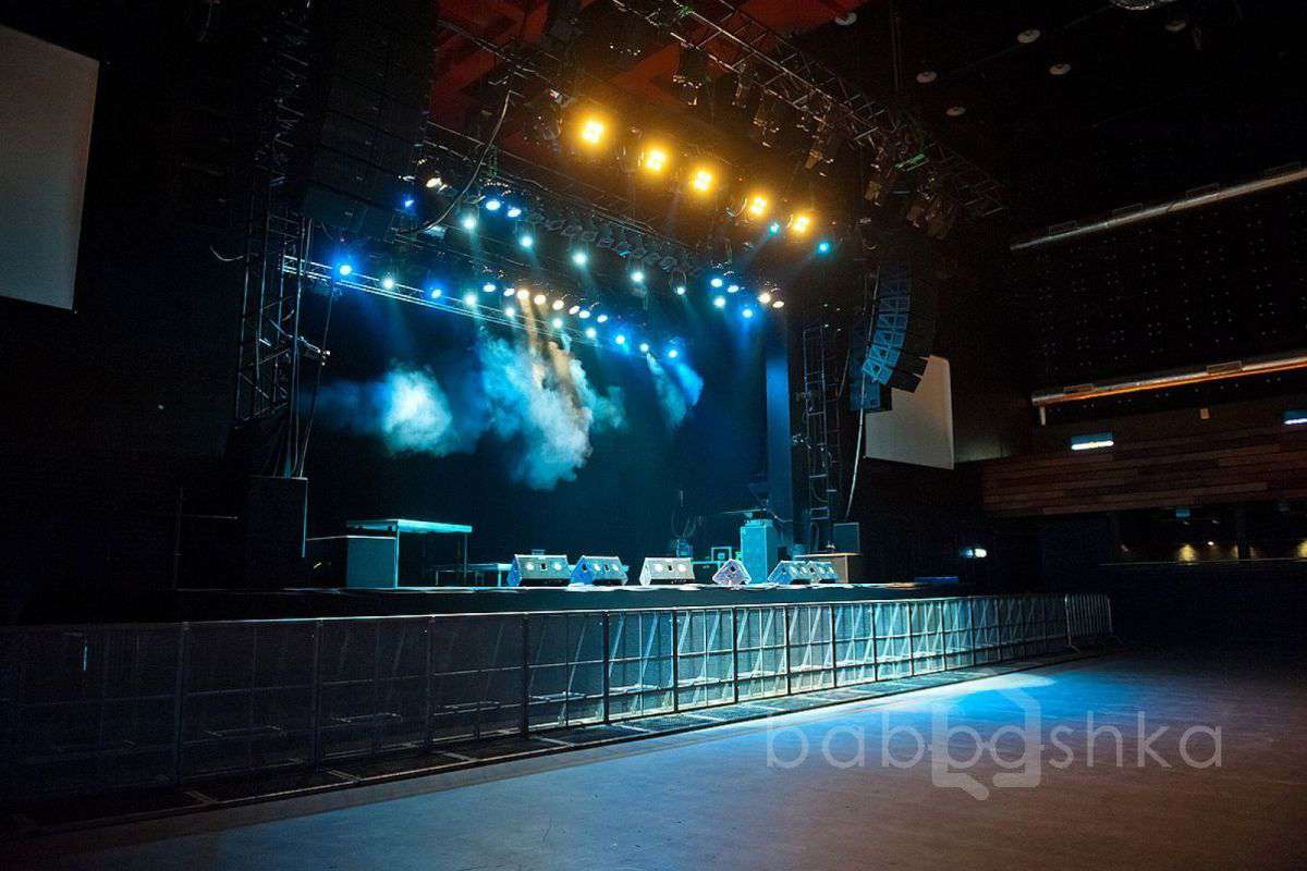 3 концертные залы 