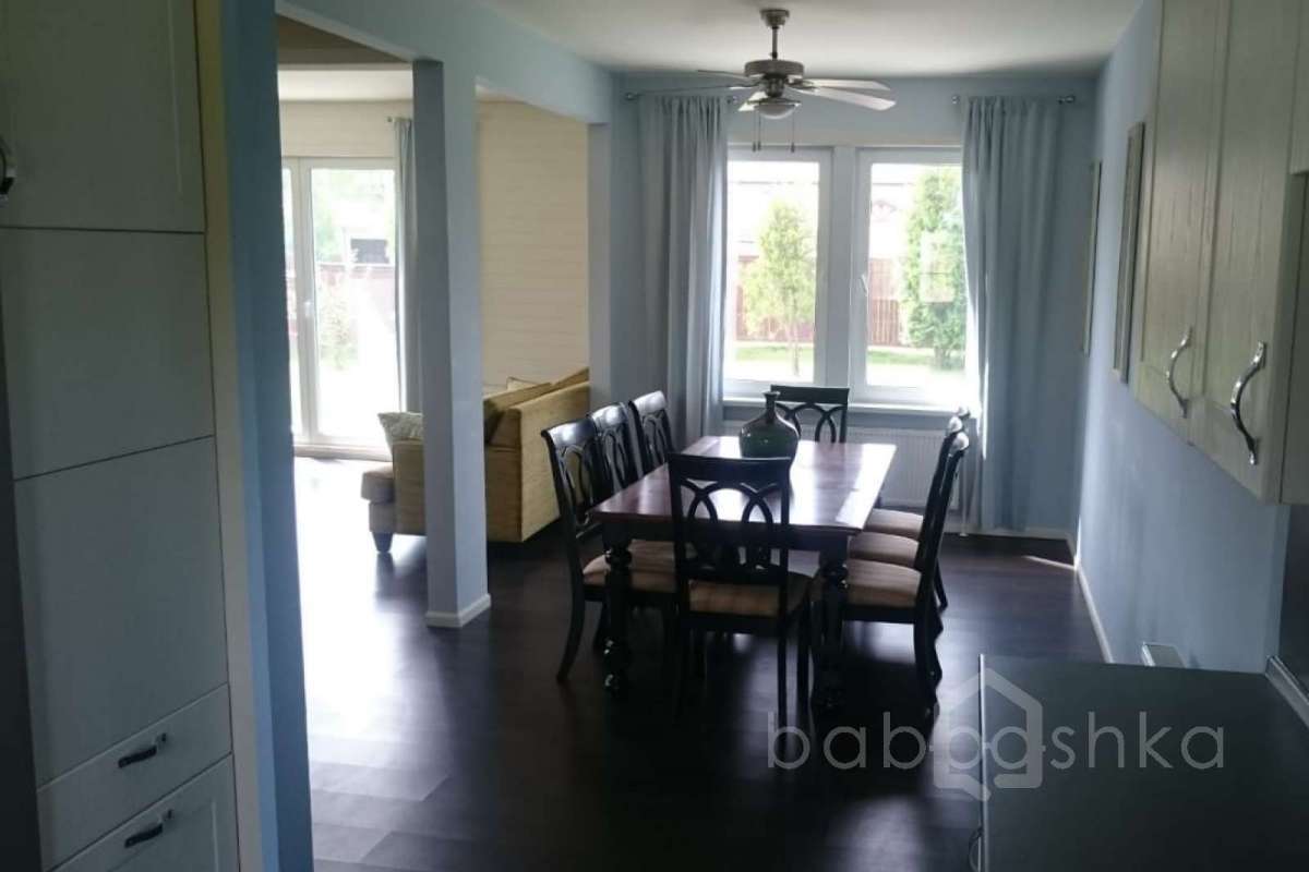 8ee036c2-5865-40d6-b038-50bf5871a593 дома 