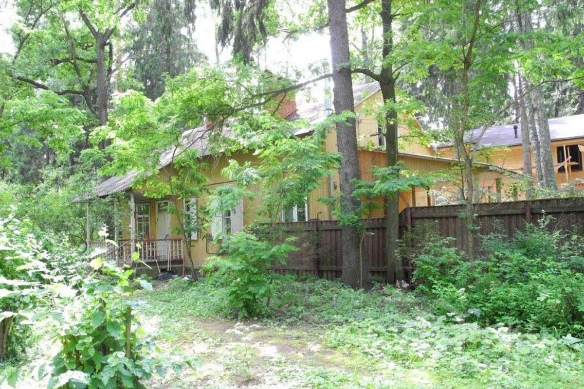 %D0%97%D0%B2%D0%B5%D0%BD%D0%B8%D0%B3%D0%BE%D1%80%D0%BE%D0%B4%20(%D0%9C%D0%B0%D0%BA%D1%81%D0%B8%D0%BC)_10 дома 