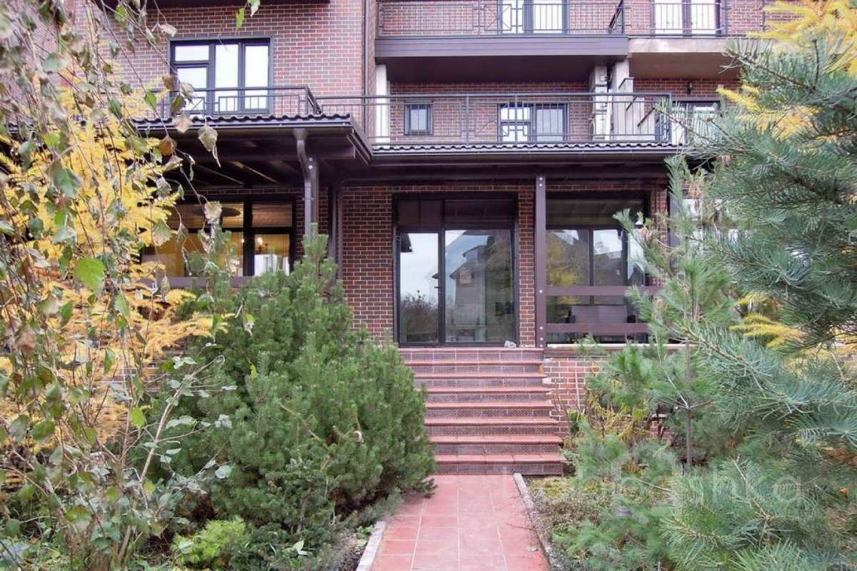 %D0%9A%D0%B8%D0%B5%D0%B2%D1%81%D0%BA%D0%BE%D0%B5%20%D1%88%20(%D0%9B%D0%BE%D0%B1%D0%B0)_04 дома 