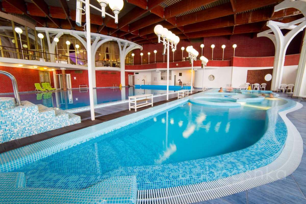 375F1768-1A9F-4A82-9F93-5C56A1EF5AEE-963-0000004AF7C0C235 бассейны 