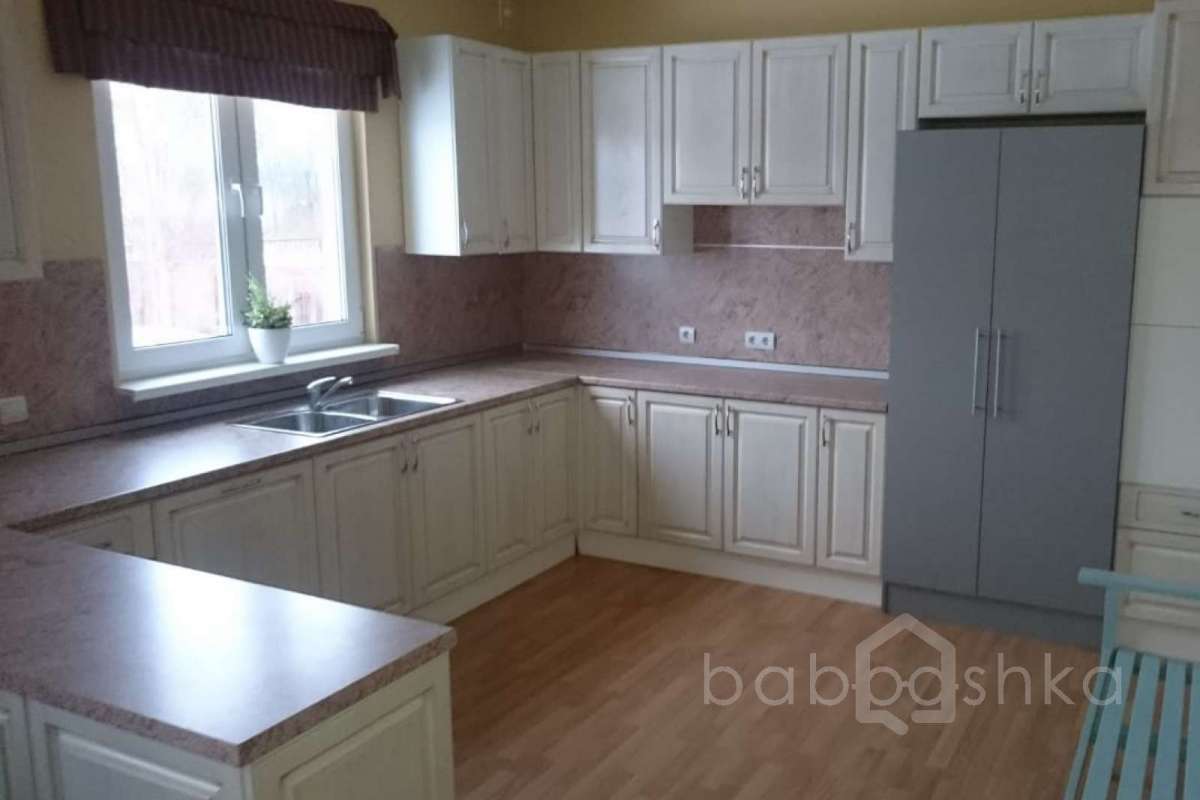 972425c1-d255-4411-bf23-7b861d7848bc дома 