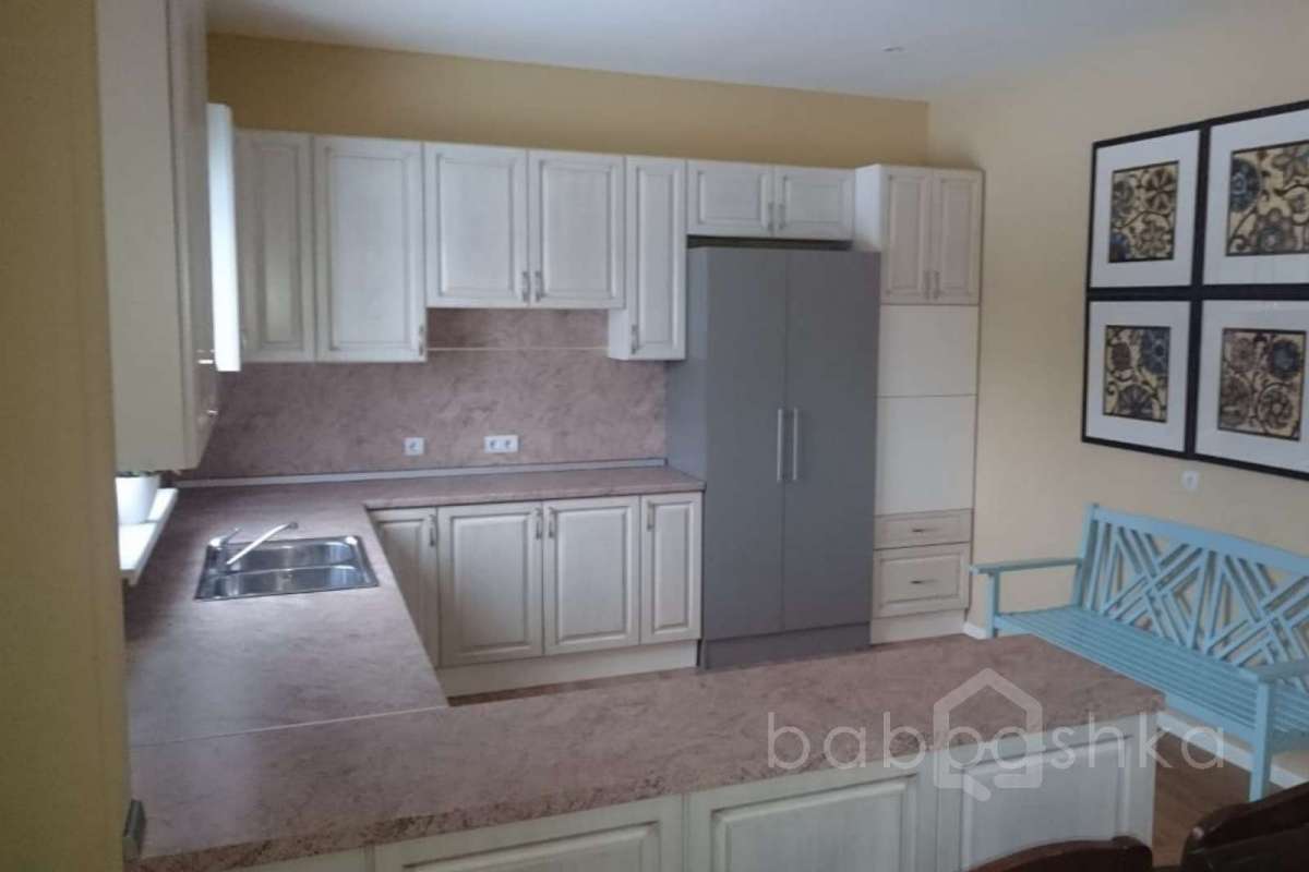 e1674122-2efa-4c27-8c8d-ec4584af1852 дома 