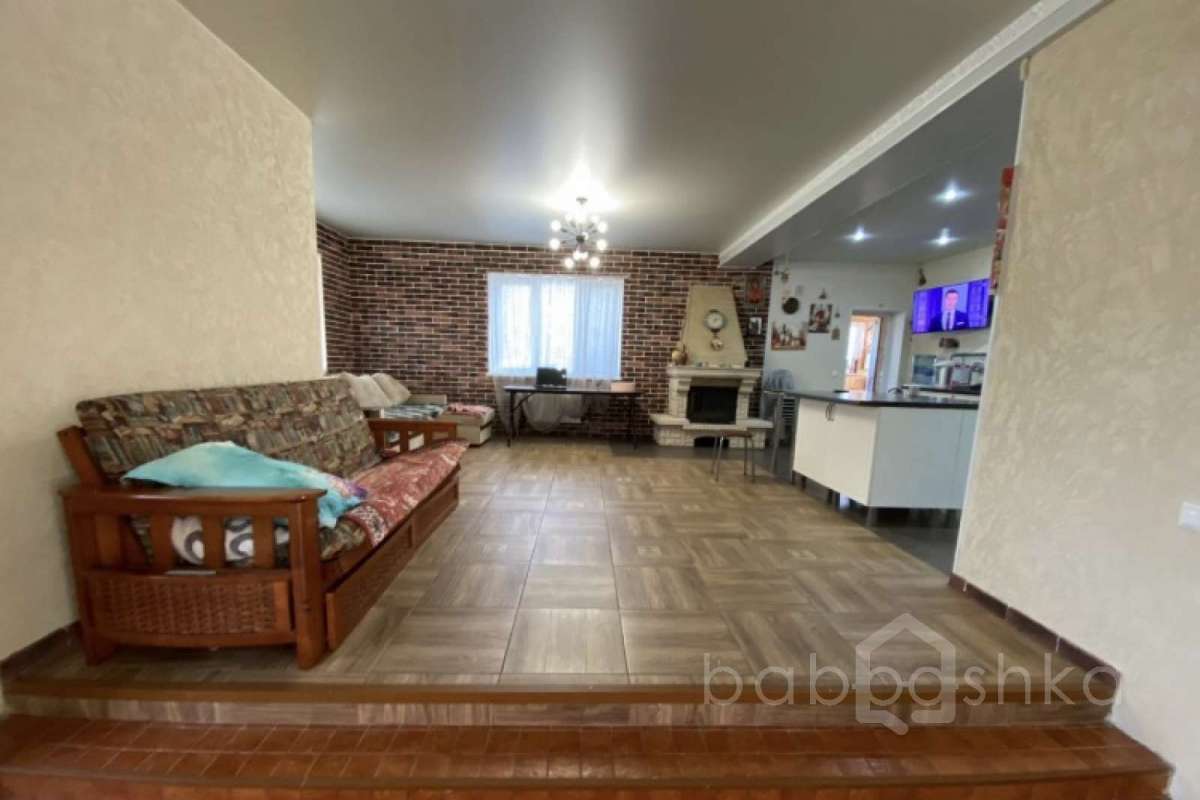 D1616D50-12E6-4AC3-A63E-60F7A9F6E64E. дома 