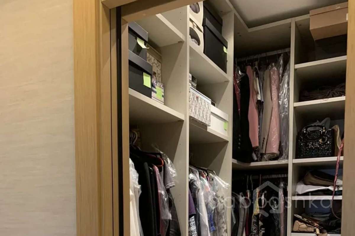 F9E199A3-2473-494A-925A-86A3B5146D62. квартиры 