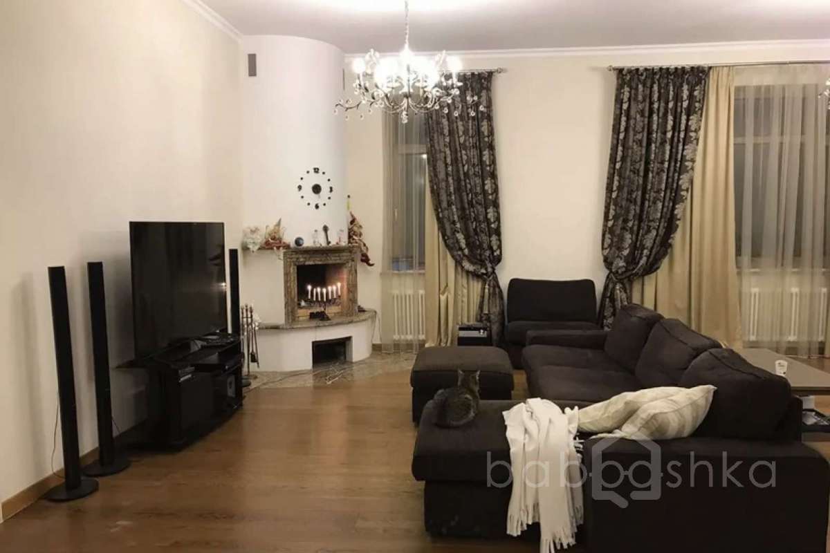 CF743AB7-75E1-42E9-A4C2-FA8851925403. дома 