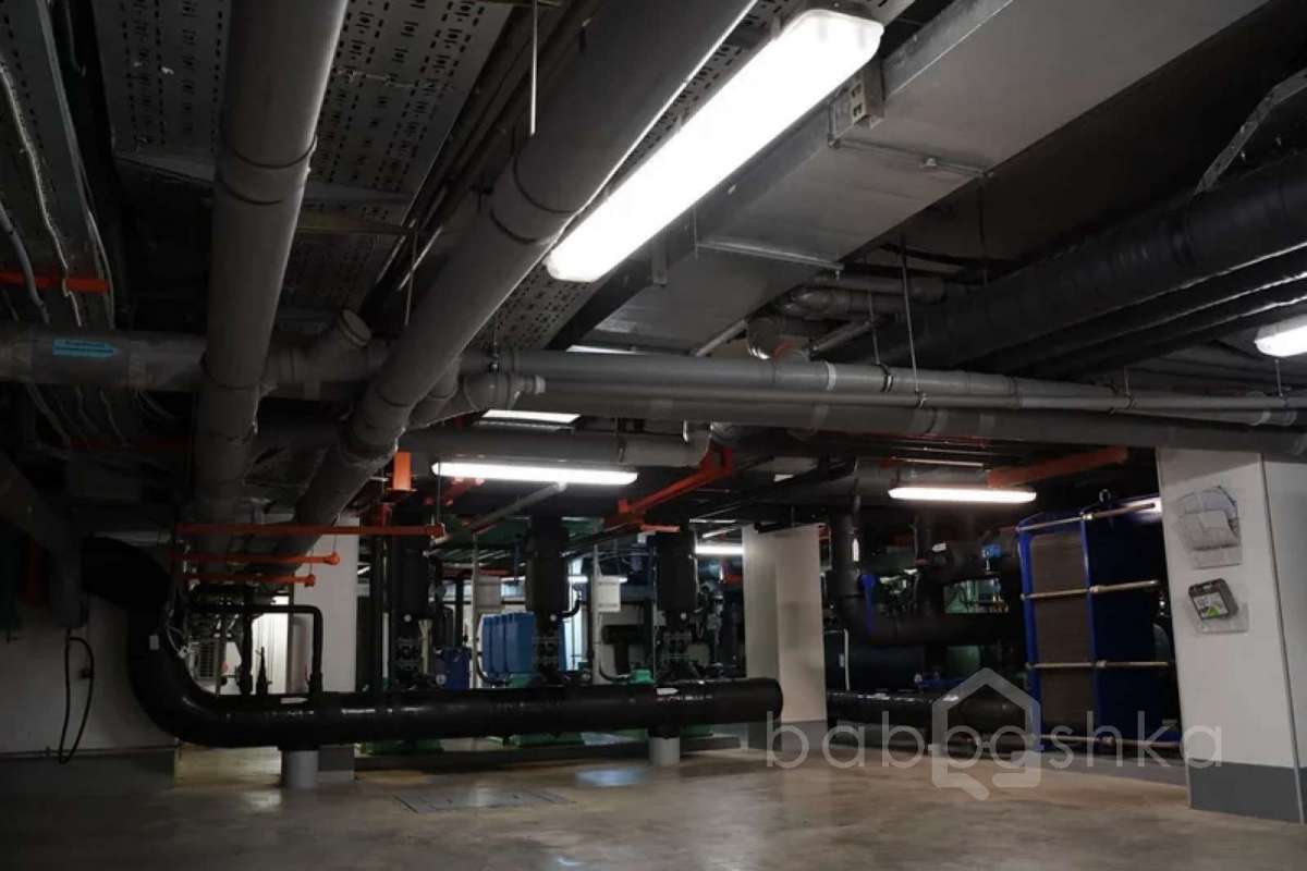 8AC72788-A0A4-494A-8F20-EE840E88C77F. холлы 