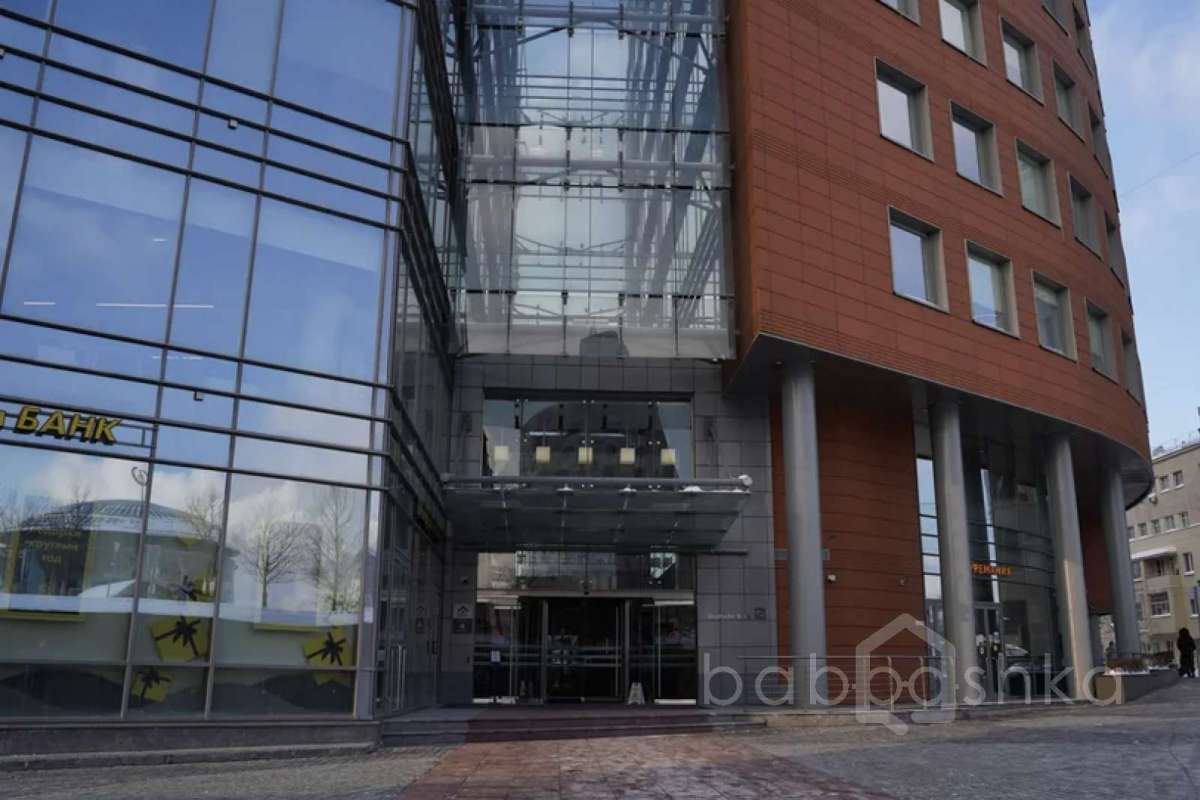 39D0E656-393B-43E3-8A68-EB22306A7CBE. холлы 