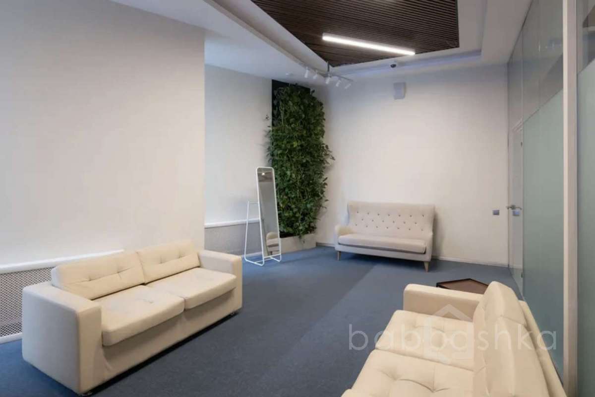 F8F4DB79-11BE-4FA0-A90B-A768DE46E833. арт-кластер 