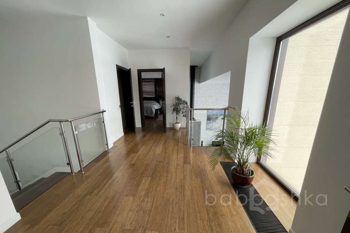 885AEC01-C3A3-4FF6-BE3E-2250CCD40091. дома 