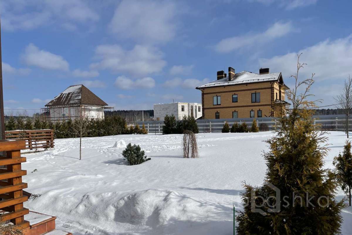 75EF2A63-E673-4E6A-A13E-A493C984BED6. дома 