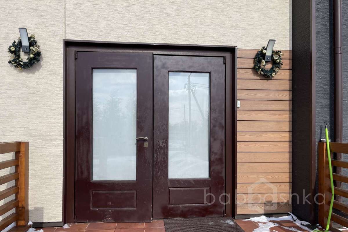 00D4A206-3B40-4BF0-92B1-F683E46B7F42. дома 