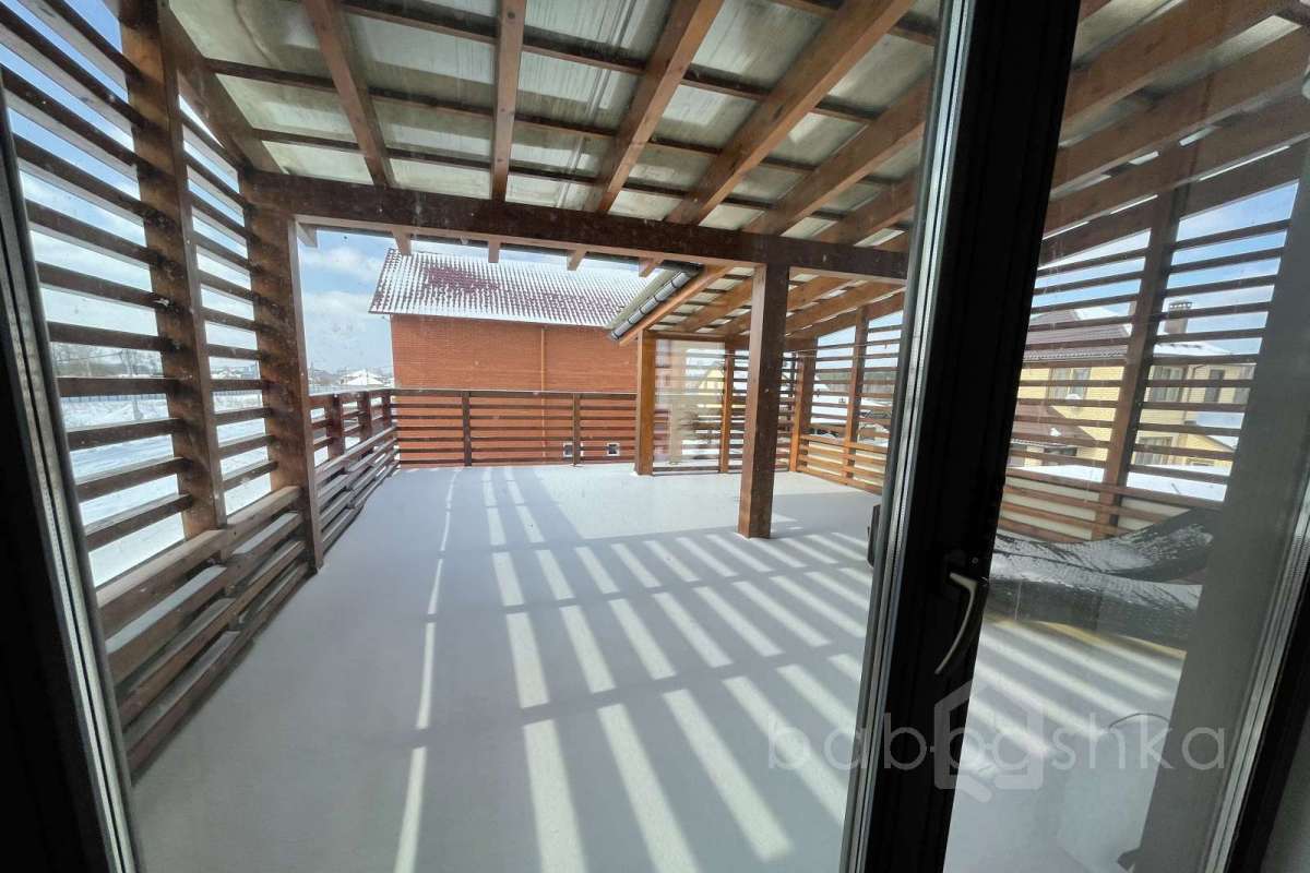 AB7D49E4-1942-43E2-9210-6161FC37C940. дома 