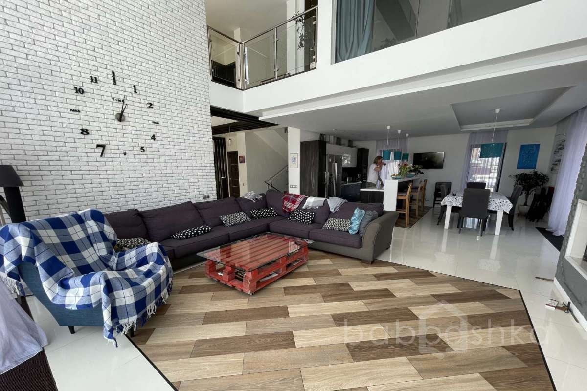 B1D9C039-1D29-485B-AD8F-7C1438165DCC. дома 