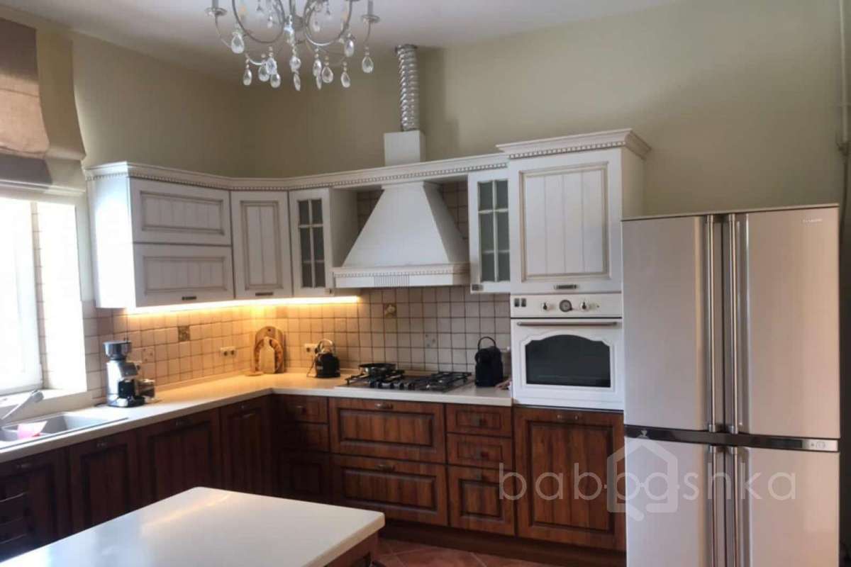 448687BD-8B25-4471-B88A-2D9EBDACFF50. дома 