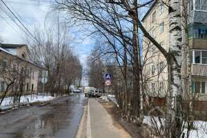 F9DDD178-4696-4A9F-84F2-B064D5D8BE40. дворы Съёмки Москва