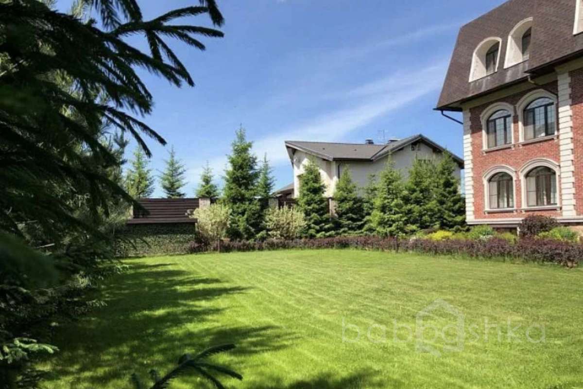 0E59773B-CB15-47C0-9579-E9131448B204. дома 