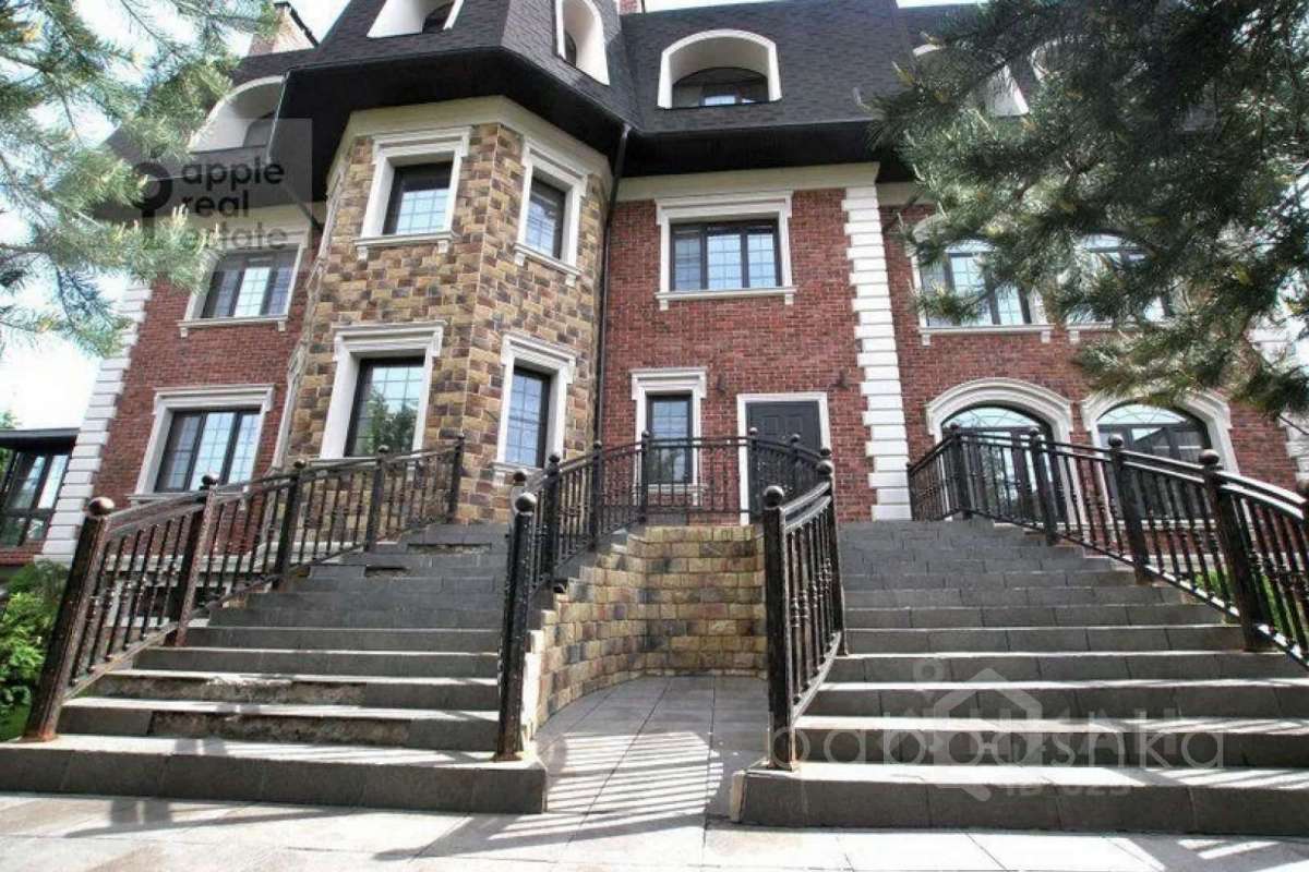 329ECE39-A45B-4E64-BBA9-EFAEEF3E382B. дома 