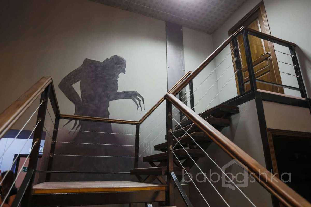 8P9A0009 натурные декорации 