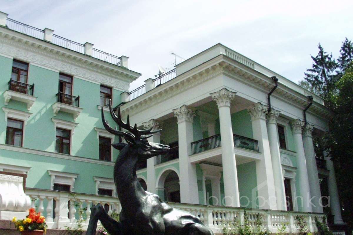 3 дворцы и усадьбы 