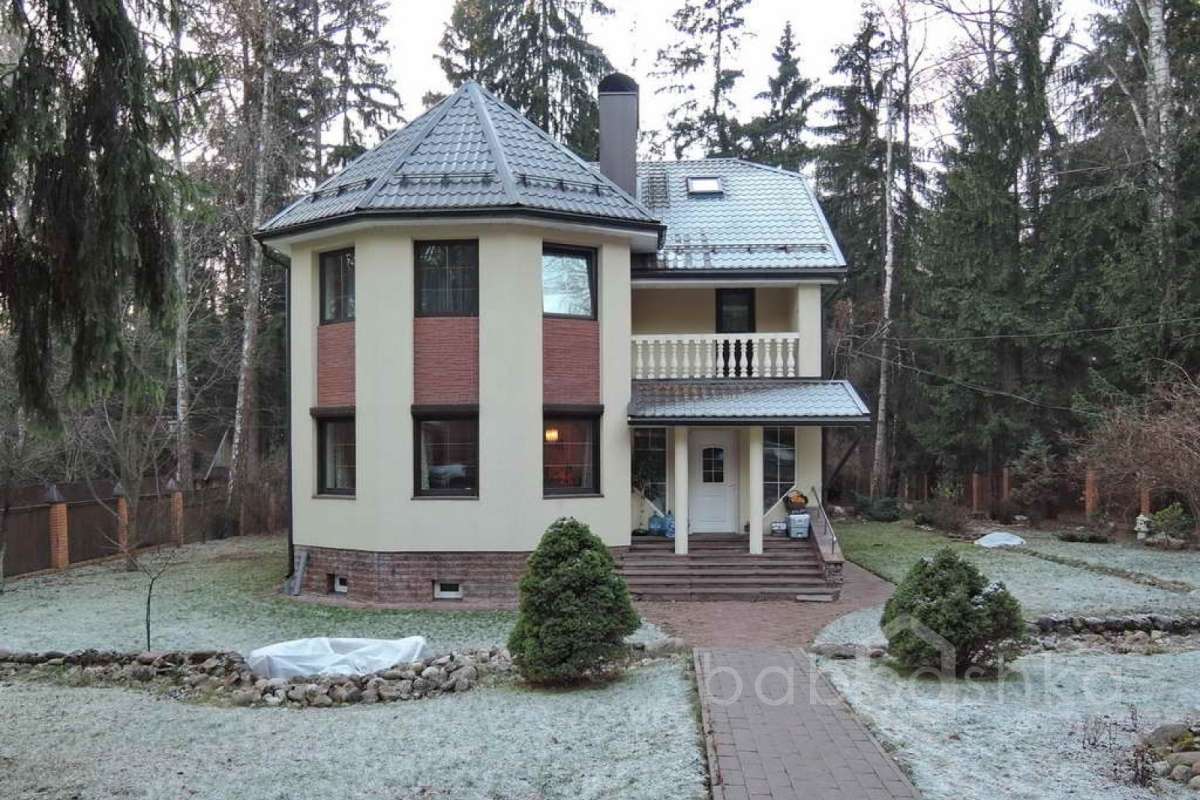 %D0%90%D0%BF%D1%80%D0%B5%D0%BB%D0%B5%D0%B2%D0%BA%D0%B0_(%D0%90%D0%BB%D0%BB%D0%B0)_07 дома 