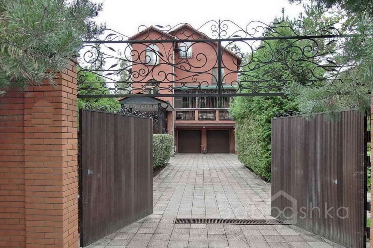 %D0%93%D0%BE%D0%BB%D0%B8%D1%86%D0%B8%D0%BD%D0%BE%20(%D0%90%D0%BB%D0%B5%D0%BA%D1%81%D0%B0%D0%BD%D0%B4%D1%80)_06 дома 